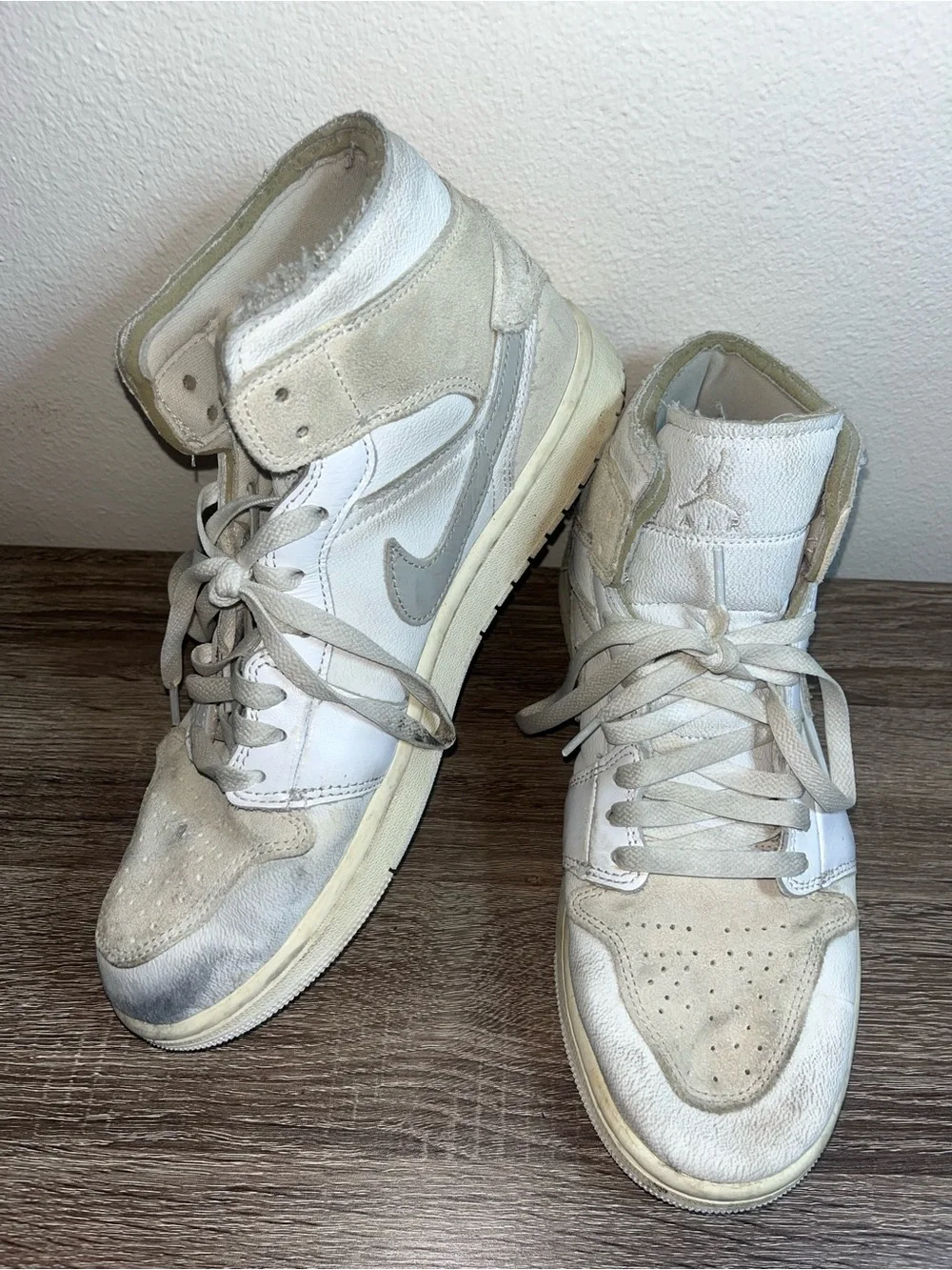Nike Men’s Air Force Suede White High-Top Sneakers 🌵 10